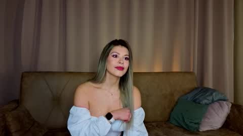 Snapshot of rainaslater chatting on 13, 12, 2025 Mary online show from 13, 12, 2025