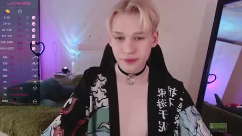 Snapshot of rainbow__salt chatting on 17, 12, 2024 Mike online show from 17, 12, 2024