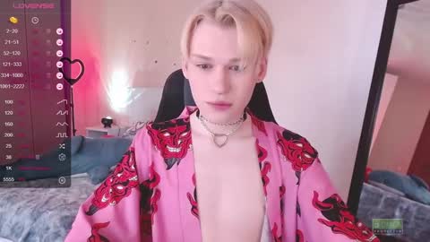 Snapshot of rainbow__salt chatting on 28, 12, 2024 Mike online show from 28, 12, 2024