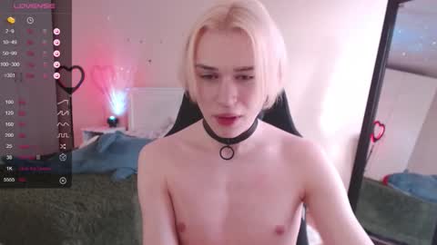 Snapshot of rainbow__salt chatting on 26, 10, 2025 Mike online show from 26, 10, 2025