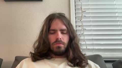 Snapshot of rainier1234 chatting on 29, 11, 2025 Alex online show from 29, 11, 2025