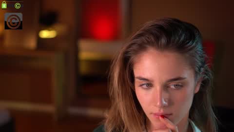 Snapshot of raisadoll chatting on 5, 12, 2025 Raisa online show from 5, 12, 2025