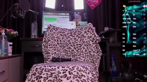 Snapshot of raissa_sky26 chatting on 14, 1, 2025 Laura online show from 14, 1, 2025
