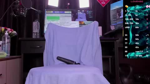 Snapshot of raissa_sky26 chatting on 4, 3, 2025 Laura online show from 4, 3, 2025