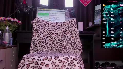 Snapshot of raissa_sky26 chatting on 16, 9, 2025 Laura online show from 16, 9, 2025