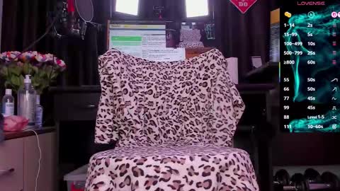 Snapshot of raissa_sky26 chatting on 17, 9, 2025 Laura online show from 17, 9, 2025