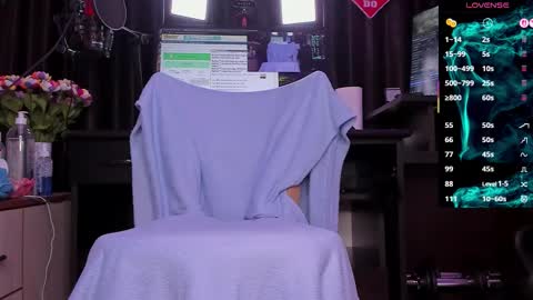 Snapshot of raissa_sky26 chatting on 23, 9, 2025 Laura online show from 23, 9, 2025