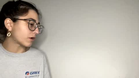 Snapshot of raiyvyn chatting on 29, 1, 2025 Ray Ray online show from 29, 1, 2025