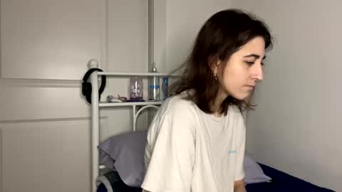 Snapshot of raiyvyn chatting on 19, 2, 2025 Ray Ray online show from 19, 2, 2025