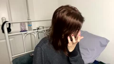 Snapshot of raiyvyn chatting on 22, 2, 2025 Ray Ray online show from 22, 2, 2025