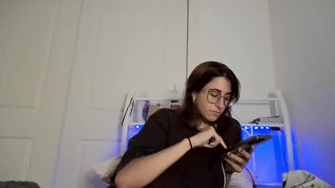 Snapshot of raiyvyn chatting on 16, 9, 2025 Ray Ray online show from 16, 9, 2025