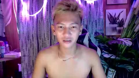 Snapshot of ralfhuge24 chatting on 16, 10, 2025 ralfhuge24 online show from 16, 10, 2025