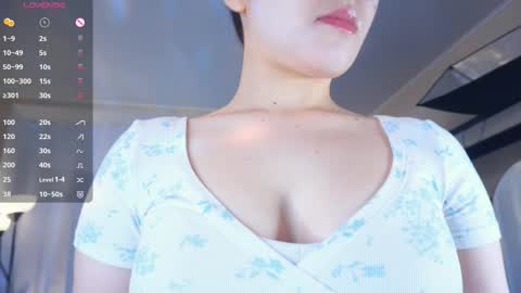 Snapshot of randichaplin chatting on 1, 12, 2025 Vilda online show from 1, 12, 2025