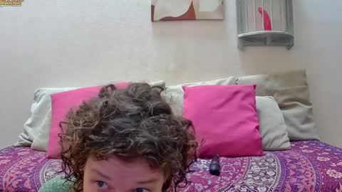 Snapshot of randomshuffle chatting on 17, 12, 2024 MR DJ Randomshuffle friends playing with sexual energy live - OMG we are back online show from 17, 12, 2024