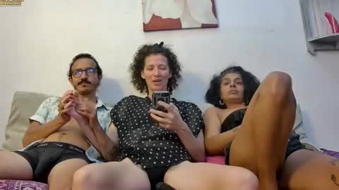 Snapshot of randomshuffle chatting on 18, 12, 2024 MR DJ Randomshuffle friends playing with sexual energy live - OMG we are back online show from 18, 12, 2024