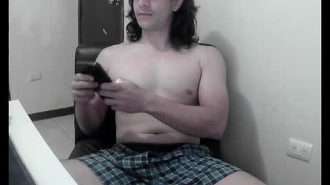 Snapshot of randomzombie chatting on 1, 4, 2026 randomzombie online show from 1, 4, 2026