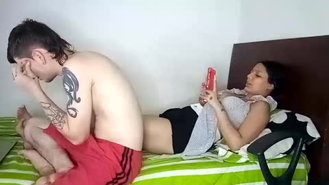 Snapshot of rangel_sex chatting on 8, 1, 2025 Rangel and Lola online show from 8, 1, 2025