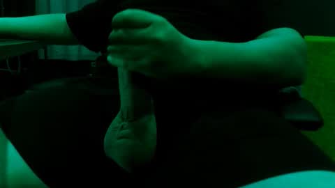 Snapshot of rapaces49 chatting on 28, 10, 2025 Raptor online show from 28, 10, 2025