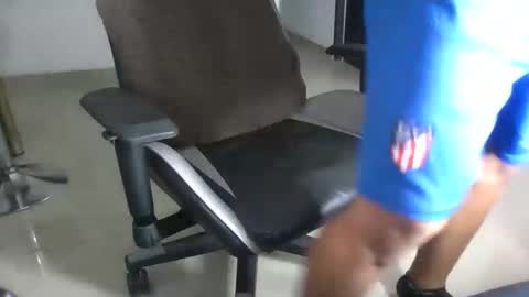 Snapshot of raphaeladam98 chatting on 2, 12, 2025 raphaeladam98 online show from 2, 12, 2025