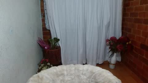 Raquel online show from 20, 2, 2025