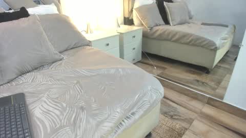 Raquel Moore  online show from 16, 2, 2026