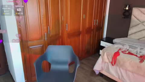 Raquel online show from 14, 2, 2025