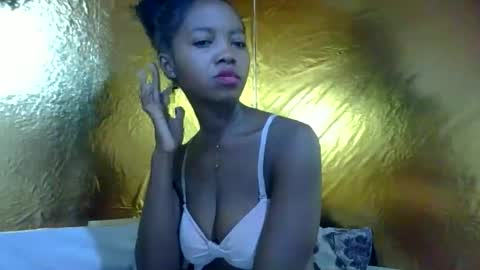 Snapshot of rasoanirinaa chatting on 7, 6, 2026 rasoanirinaa online show from 7, 6, 2026