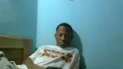 Snapshot of rasoelysca chatting on 5, 4, 2026 rasoelysca online show from 5, 4, 2026