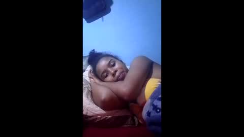 Snapshot of rasoelysca chatting on 7, 6, 2026 rasoelysca online show from 7, 6, 2026