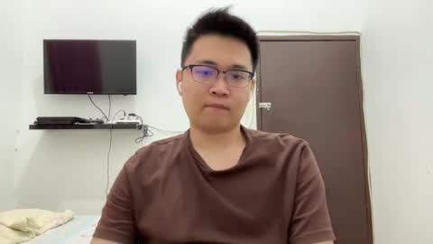 randomnaut online show from 18, 2, 2025