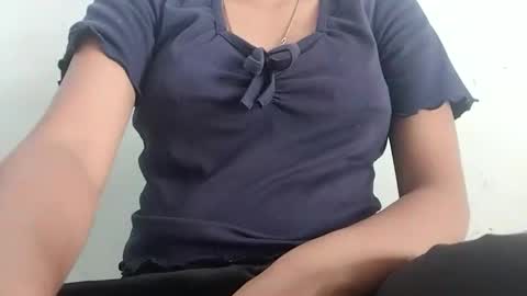 Snapshot of rava_sexy chatting on 12, 9, 2025 rava_sexy online show from 12, 9, 2025