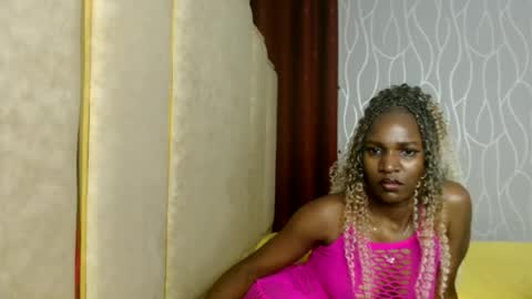 Snapshot of raven_luxe chatting on 27, 6, 2026 Raven online show from 27, 6, 2026