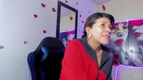 Snapshot of raven_rouge chatting on 8, 5, 2026 gata online show from 8, 5, 2026