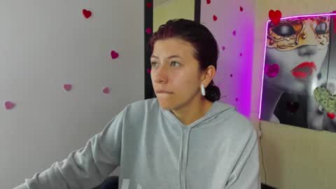 Snapshot of raven_rouge chatting on 8, 6, 2026 gata online show from 8, 6, 2026