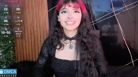 Snapshot of raven_rox_ chatting on 21, 4, 2026 raven_rox_ online show from 21, 4, 2026