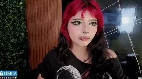 raven_rox_ online show from 23, 6, 2026