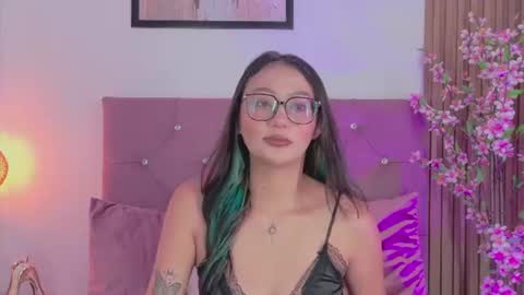Snapshot of ravena_queen chatting on 13, 7, 2026 ravena_queen online show from 13, 7, 2026