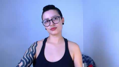ravendarkness_ online show from 5, 5, 2026