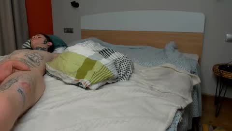 Raveneusbiter online show from 15, 12, 2025