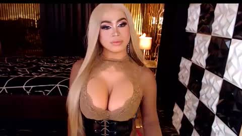 ravenmystiquex online show from 10, 4, 2026