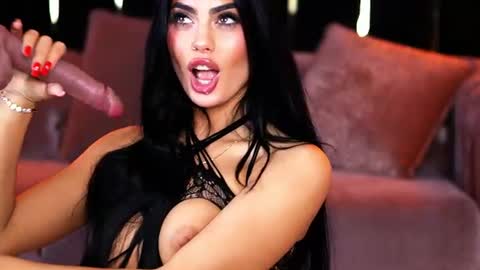 Snapshot of ravennadarcy chatting on 19, 6, 2026 Lav online show from 19, 6, 2026