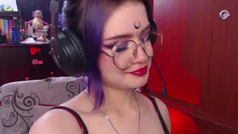 raventh_ online show from 28, 10, 2025