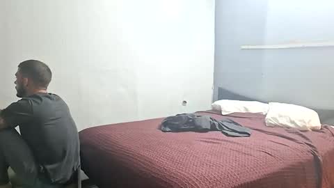 ravenwings5235 online show from 9, 11, 2025