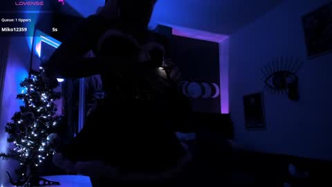 Snapshot of ravenwitch_ chatting on 23, 12, 2024 Raven Witch online show from 23, 12, 2024