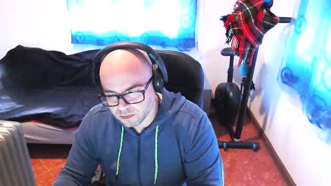 ravingr3d3 online show from 19, 2, 2025