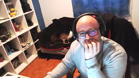 ravingr3d3 online show from 21, 2, 2025