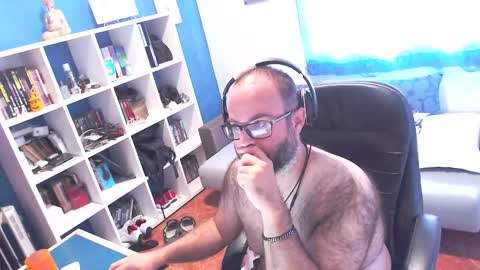 ravingr3d3 online show from 7, 10, 2025