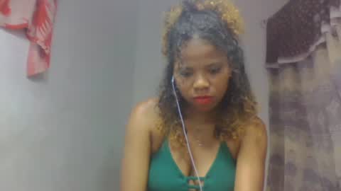 Snapshot of ravomamy chatting on 7, 11, 2025 ravomamy online show from 7, 11, 2025