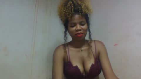 Snapshot of ravomamy chatting on 16, 11, 2025 ravomamy online show from 16, 11, 2025