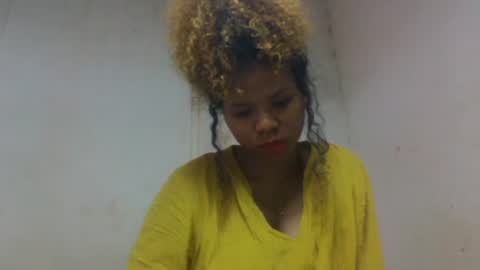 Snapshot of ravomamy chatting on 17, 11, 2025 ravomamy online show from 17, 11, 2025